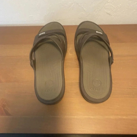 Crocs Sandals Women's Size 10 W Brown Strappy Slip On Casual - Picture 4 of 10